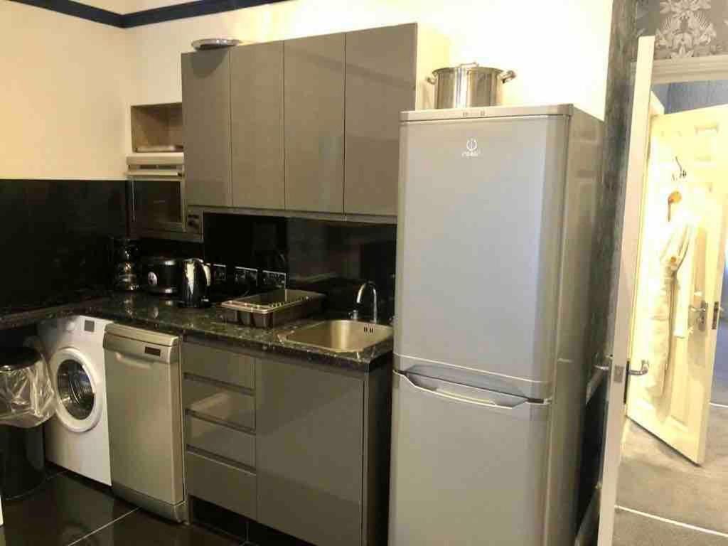 The Leonard Apartament Londra